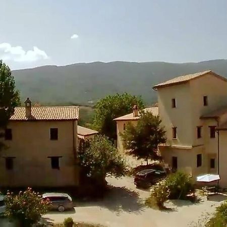 Agriturismo Il Covo Del Solengo Valtopina Eksteriør billede