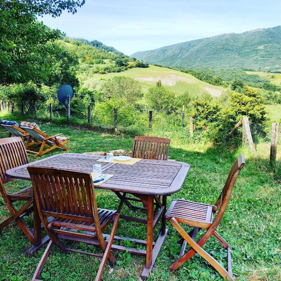 Agriturismo Il Covo Del Solengo Valtopina Eksteriør billede