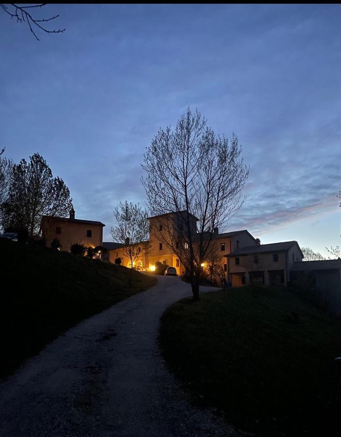 Agriturismo Il Covo Del Solengo Valtopina Eksteriør billede