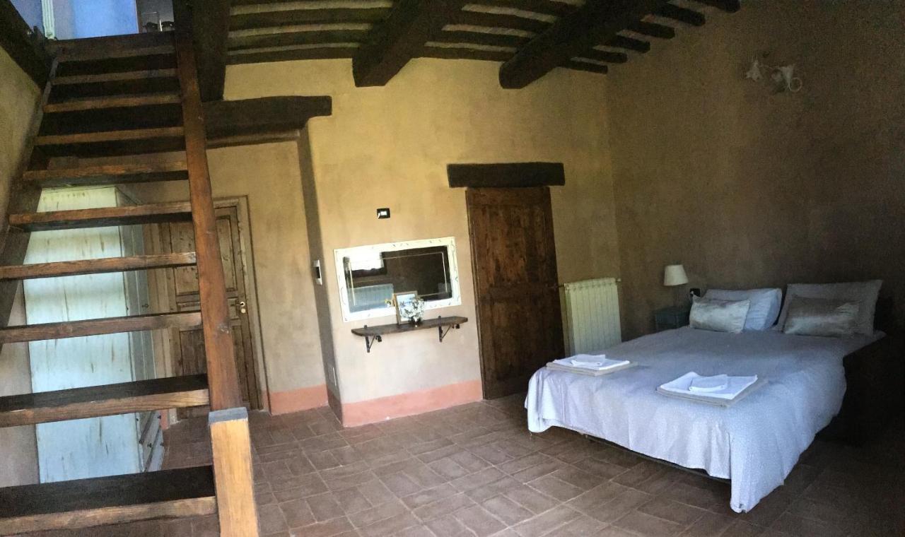 Agriturismo Il Covo Del Solengo Valtopina Eksteriør billede