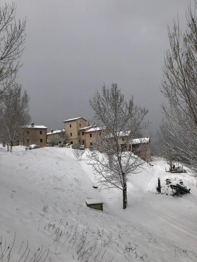 Agriturismo Il Covo Del Solengo Valtopina Eksteriør billede