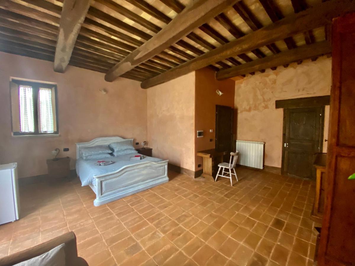 Agriturismo Il Covo Del Solengo Valtopina Eksteriør billede