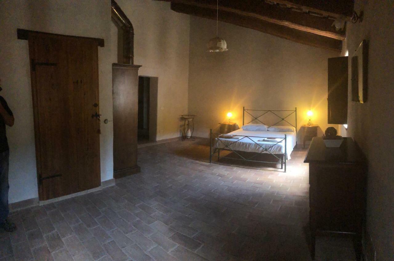 Agriturismo Il Covo Del Solengo Valtopina Eksteriør billede